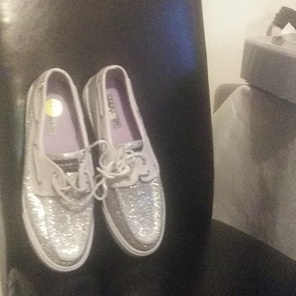 Deadstock Women Sneaker w/ Jackson Styled Glitter - Picture 4 of 4